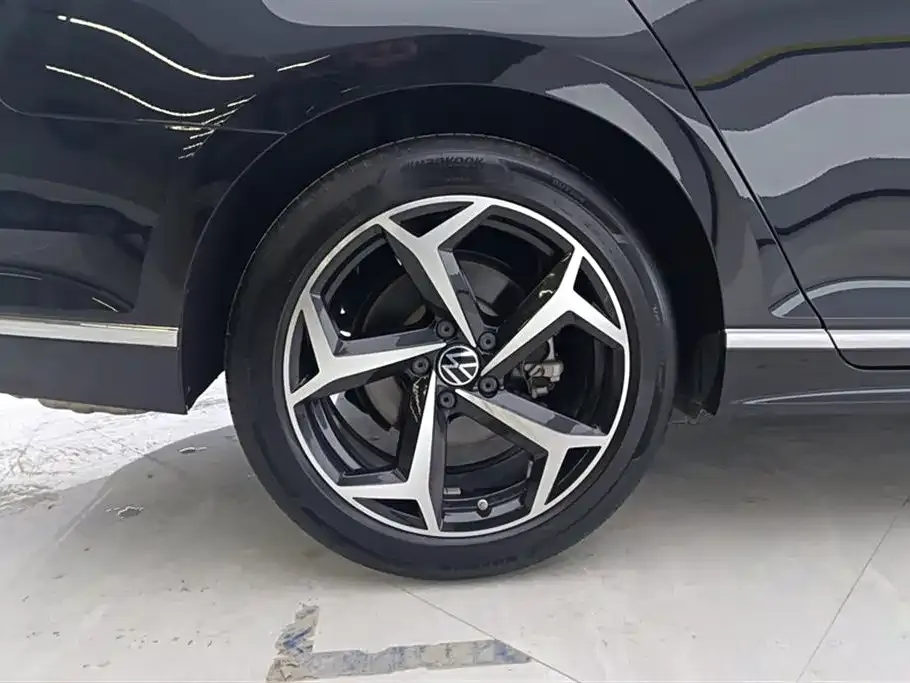 Volkswagen Magotan 2024 из CN, фото 5