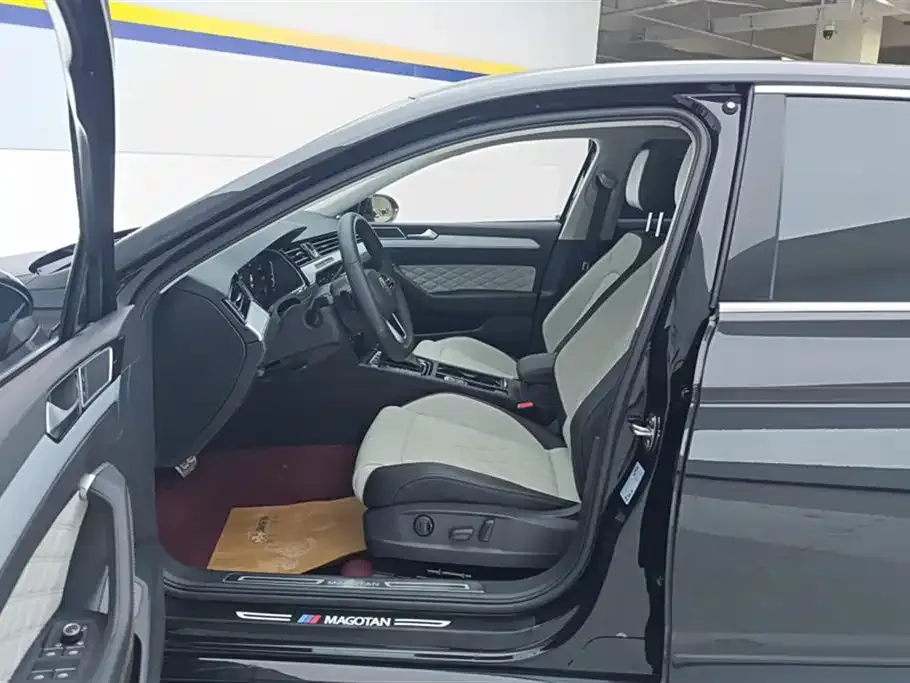 Volkswagen Magotan 2024 из CN, фото 7