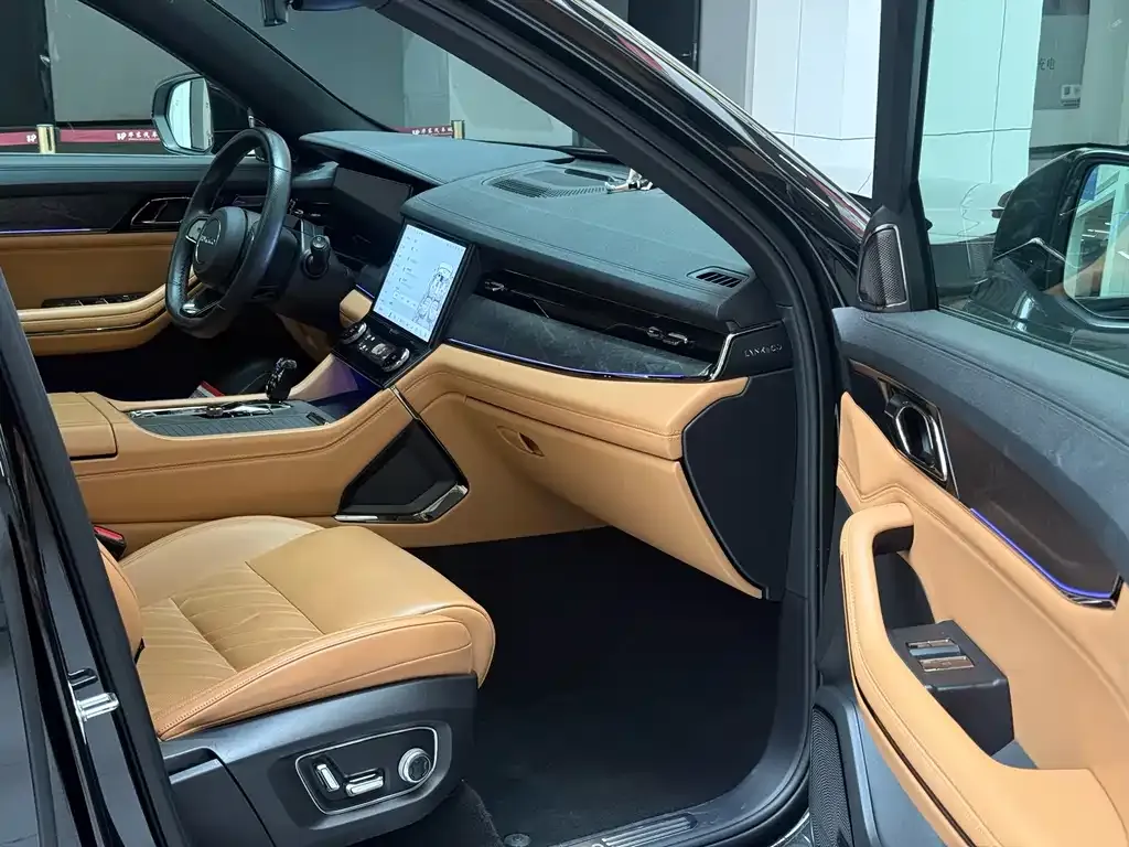 Lynk & Co 09 PHEV 2022 из CN, фото 7