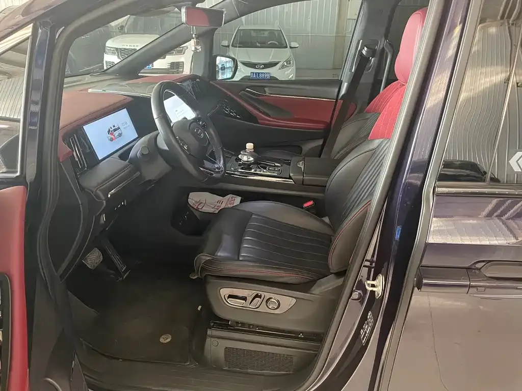GAC Motor Trumpchi E9 — фото 10