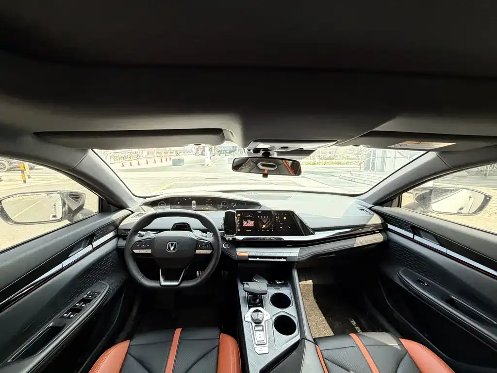 Changan UNI-V 2025 из CN, фото 6
