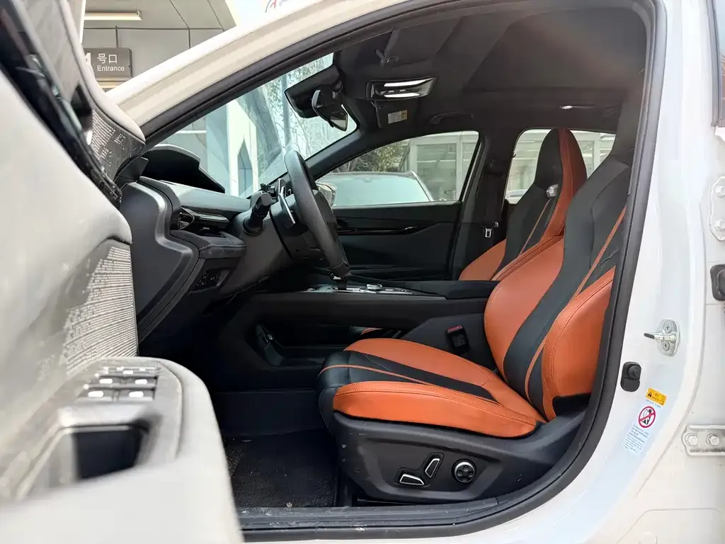 Changan UNI-V 2025 из CN, фото 7