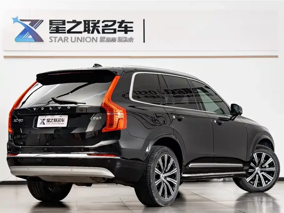 Volvo XC90 — фото 4