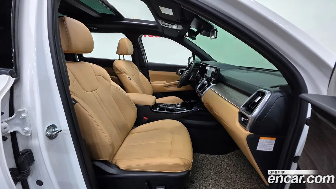 Kia Sorento — фото 9