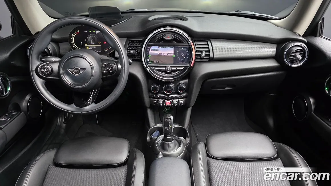 Mini Cooper 2021 из KR, фото 9