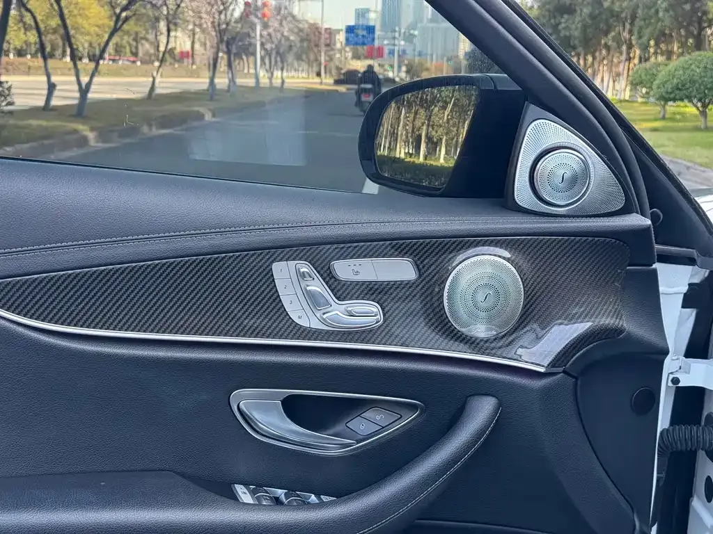 Mercedes-Benz E-Class (Import) — фото 8