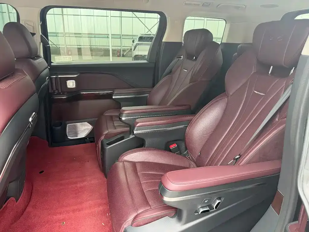Hongqi HQ9 2023 из CN, фото 9