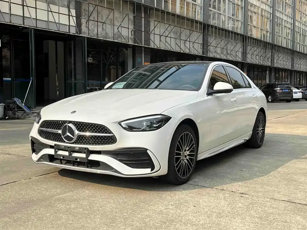 Mercedes-Benz C-Class — фото 1