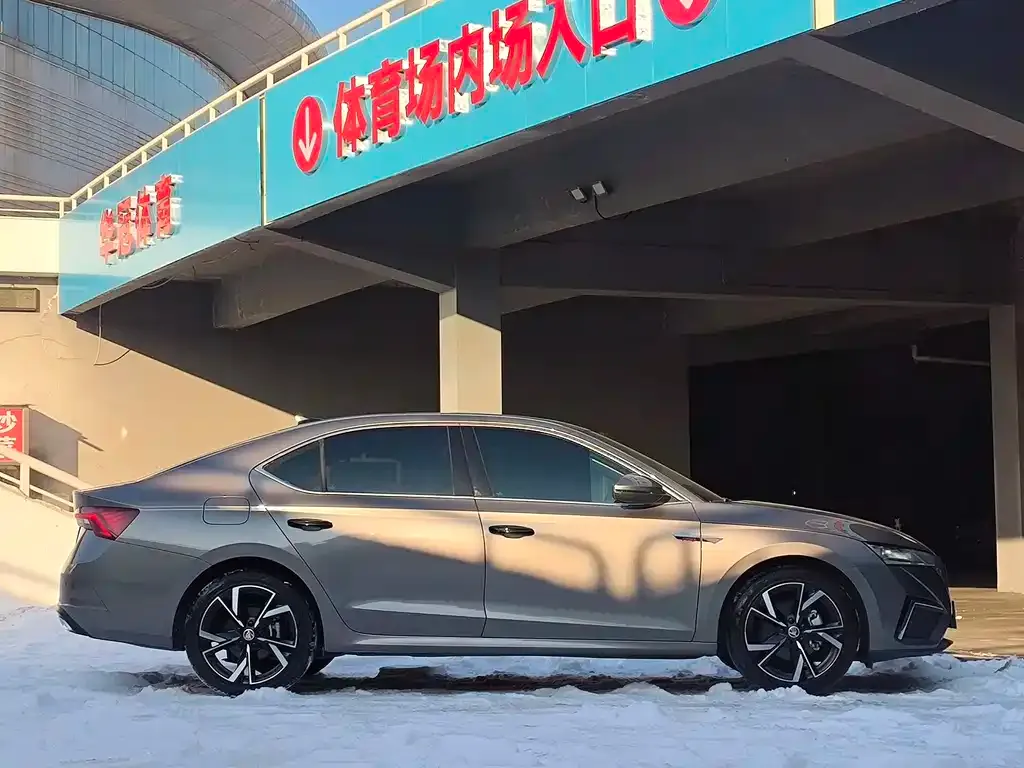 Skoda Octavia 2022 из CN, фото 3