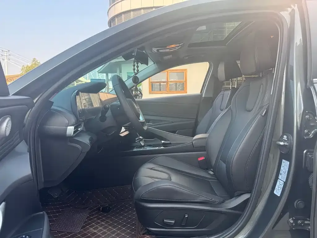 Hyundai Elantra 2024 из CN, фото 7