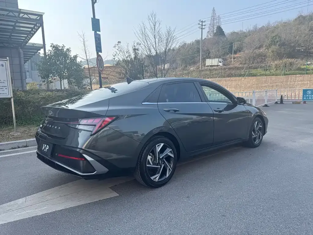 Hyundai Elantra 2024 из CN, фото 4