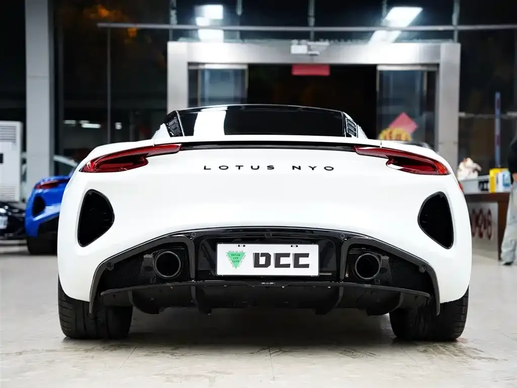 Lotus Emira 2024 из CN, фото 5