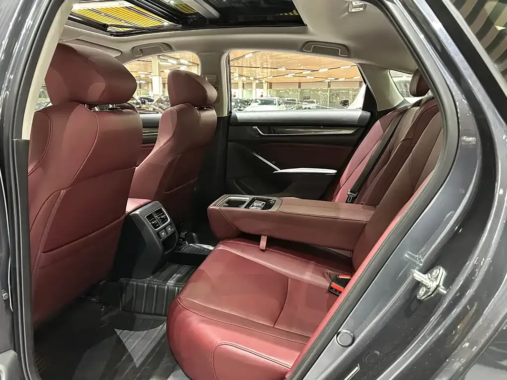 Honda Accord 2022 из CN, фото 5