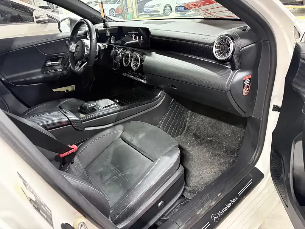Mercedes-Benz A-Class 2022 из CN, фото 4