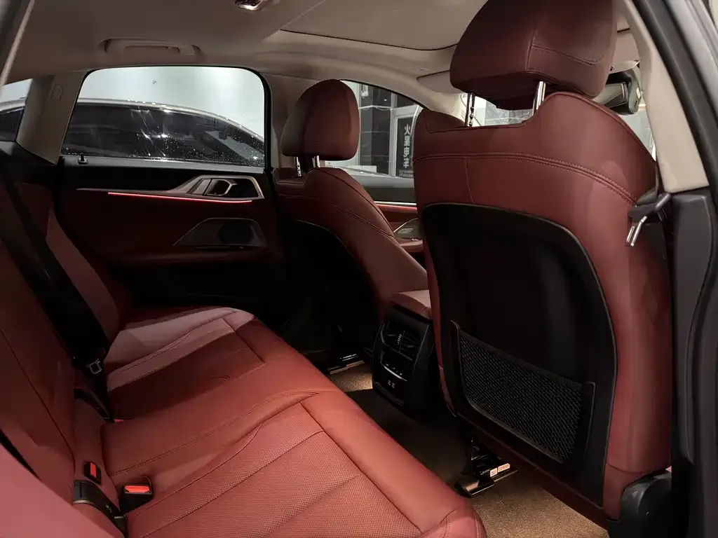 BMW i4 2024 из CN, фото 3