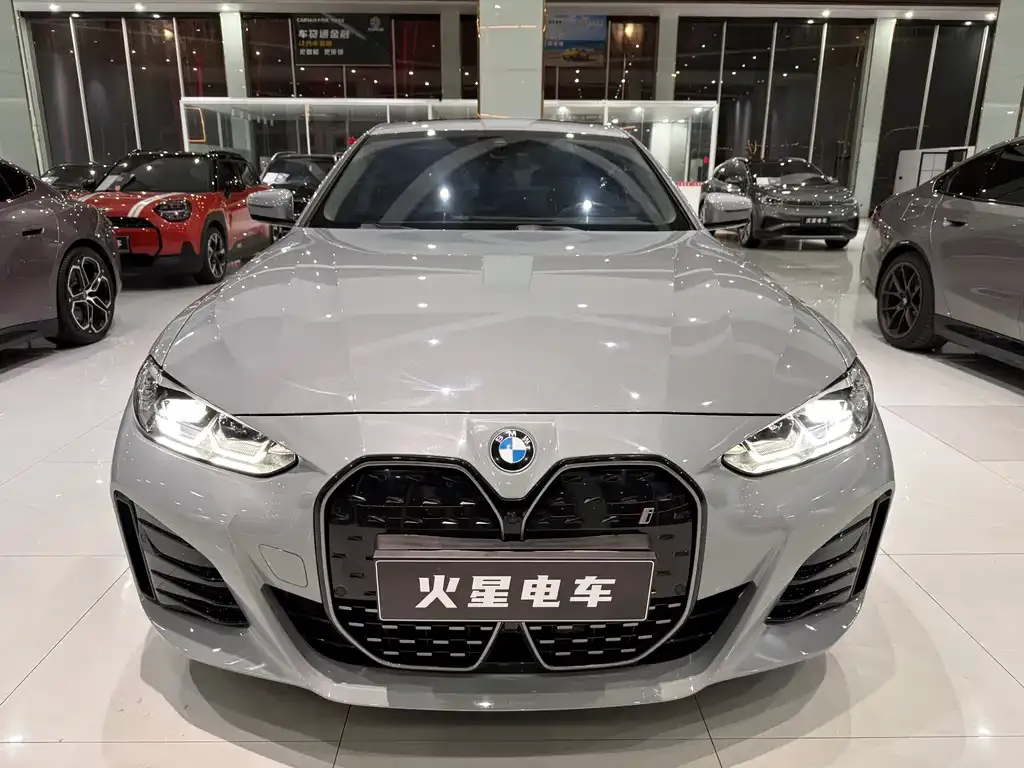BMW i4 2024 из CN, фото 2