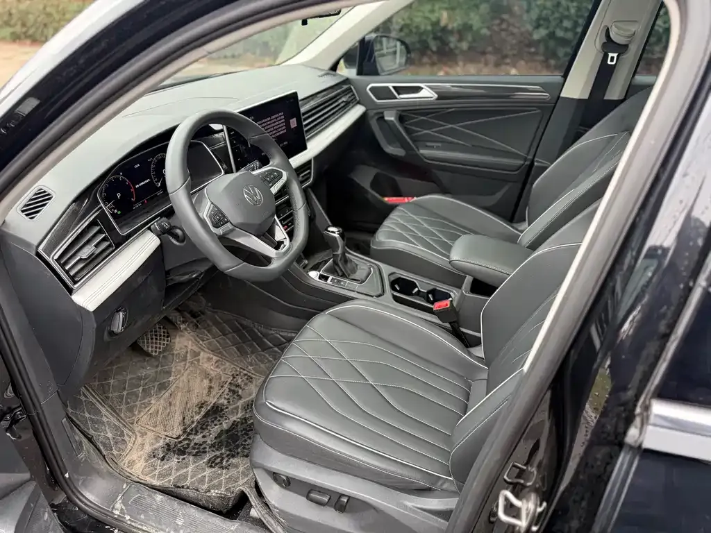 Volkswagen Tiguan L 2025 из CN, фото 4
