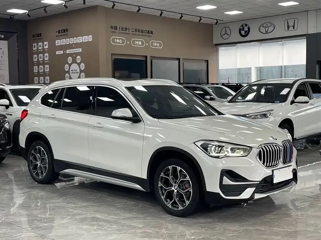 BMW X1 — фото 5