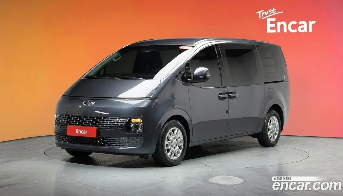 Hyundai Staria