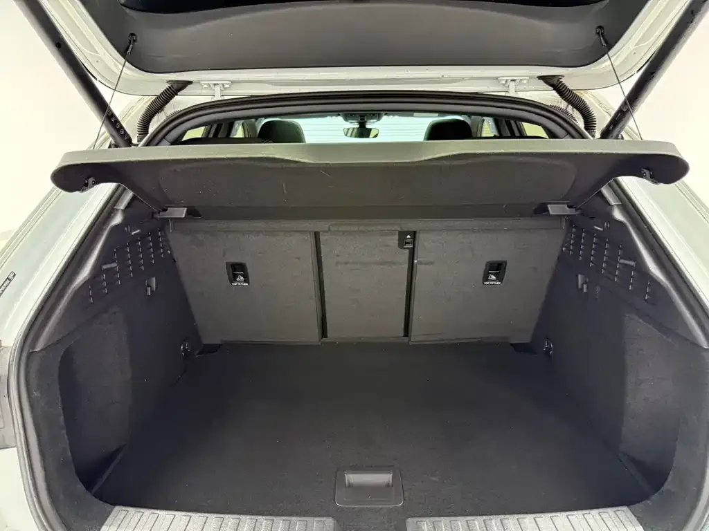 Audi A3 2023 из CN, фото 3
