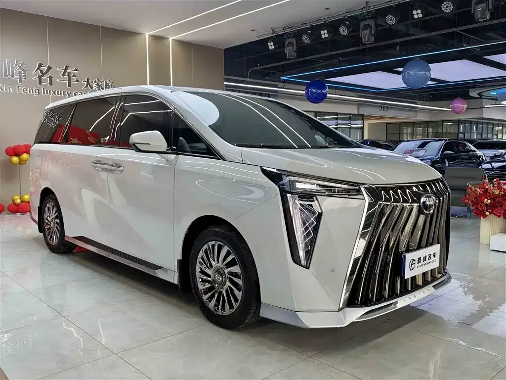 GAC Motor Trumpchi M8 — фото 8
