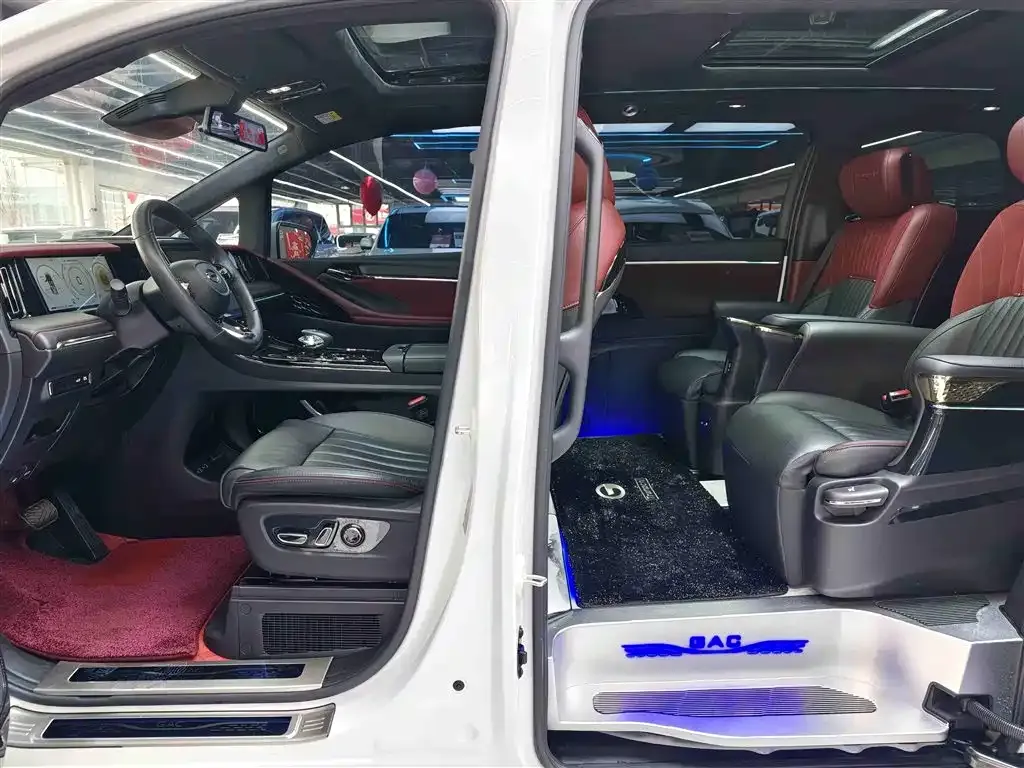 GAC Motor Trumpchi M8 — фото 7