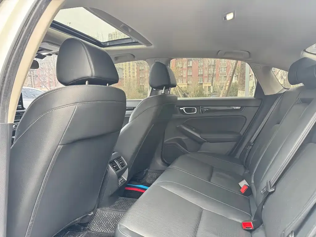 Honda Civic — фото 3