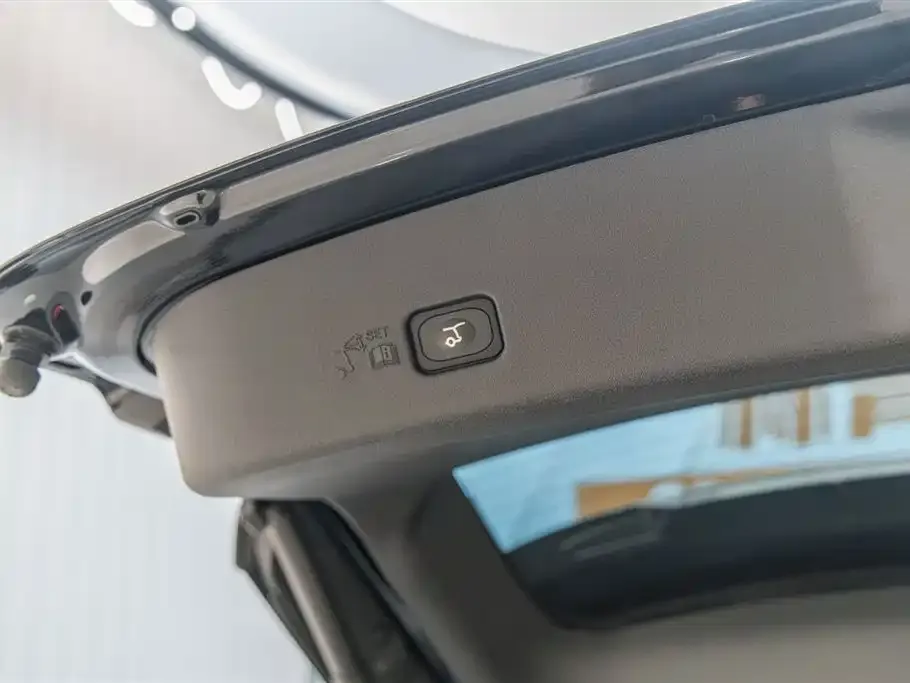 Lincoln Nautilus 2024 из CN, фото 2