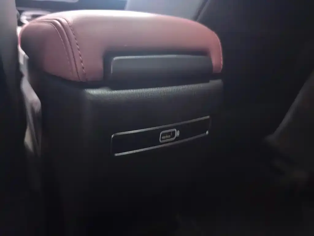 Geely Binyue 2023 из CN, фото 5
