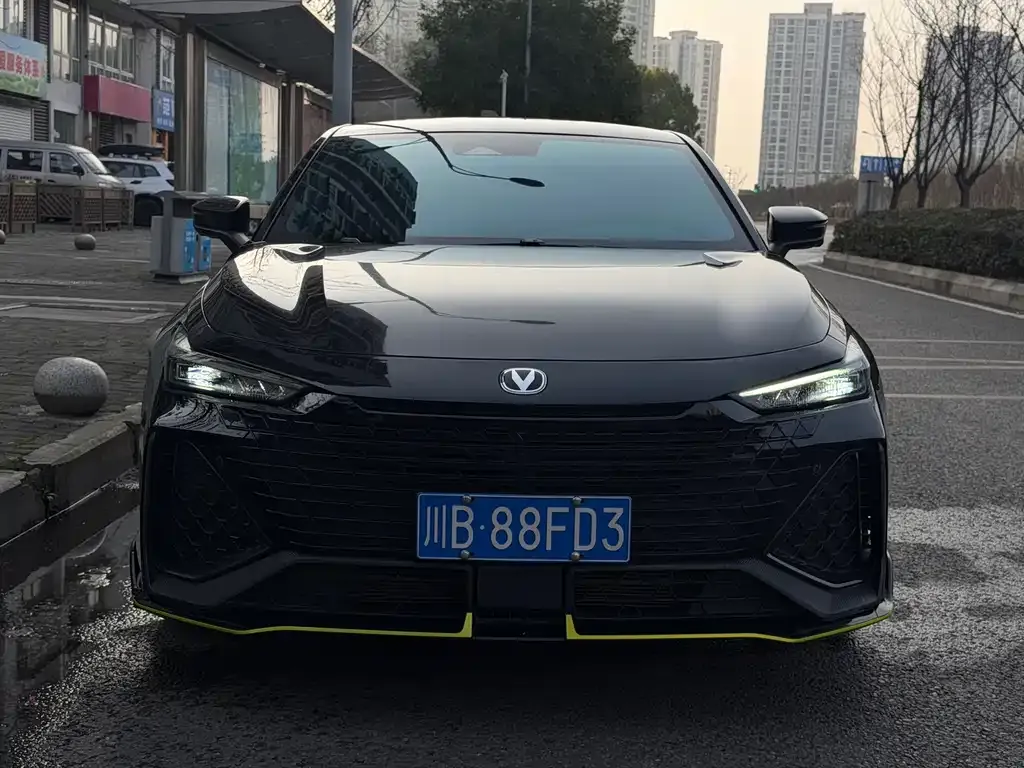 Changan UNI-V 2023 из CN, фото 2