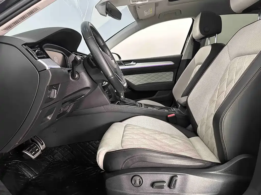 Volkswagen Magotan 2025 из CN, фото 9