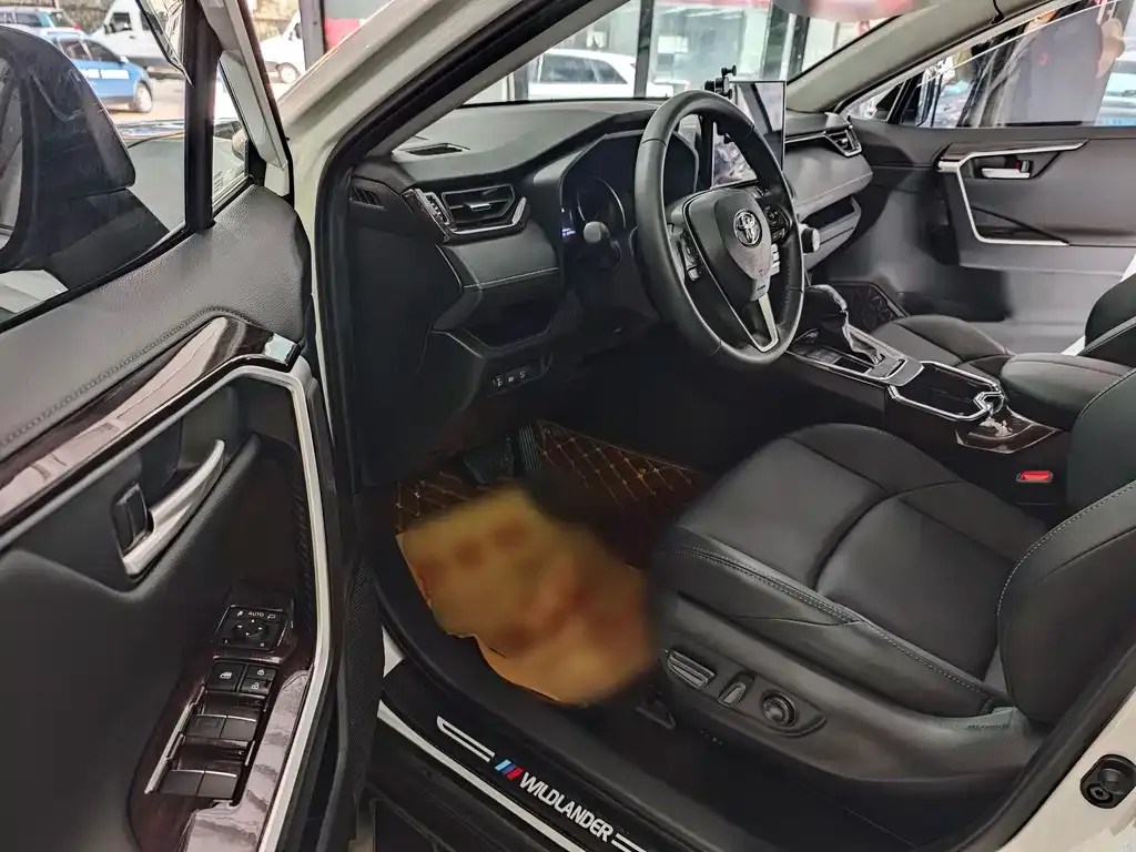 Toyota Wildlander 2022 из CN, фото 5