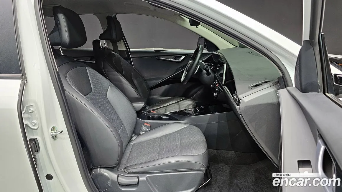 Kia Niro 2023 из KR, фото 10