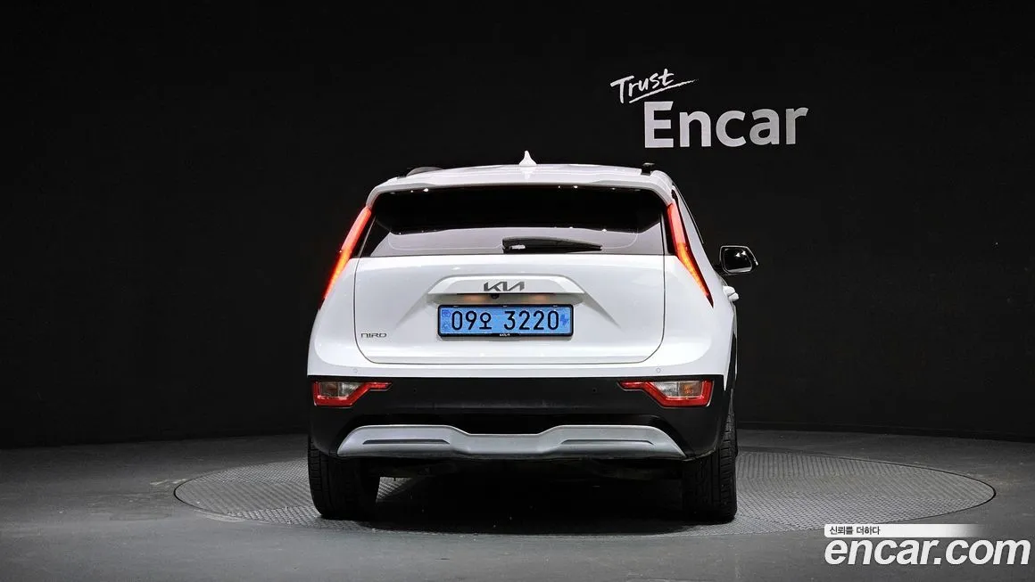Kia Niro 2023 из KR, фото 2