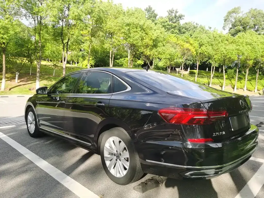 Volkswagen Passat 2021 из CN, фото 10