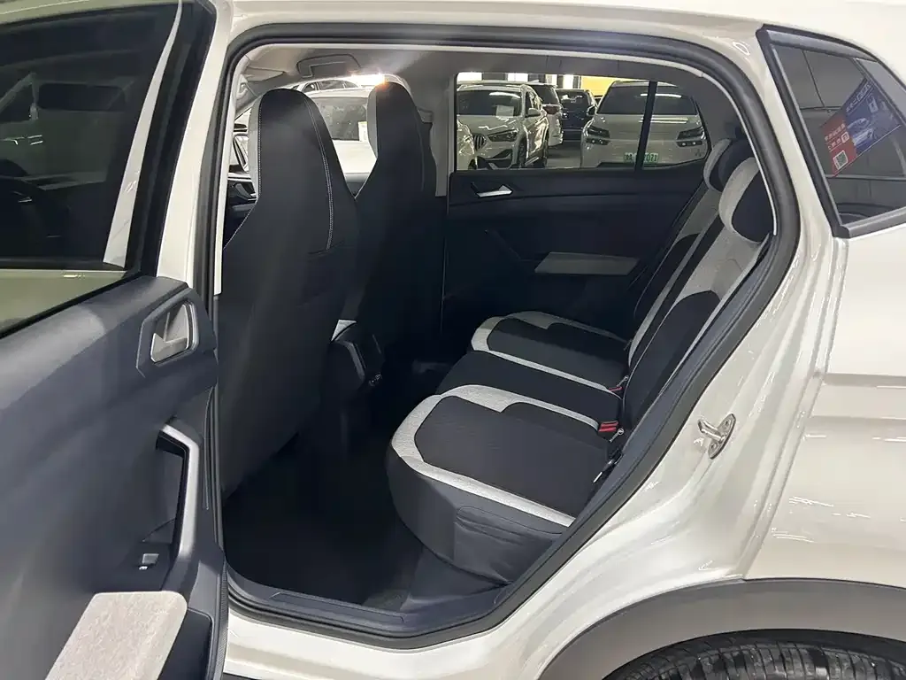 Volkswagen Tharu 2024 из CN, фото 3