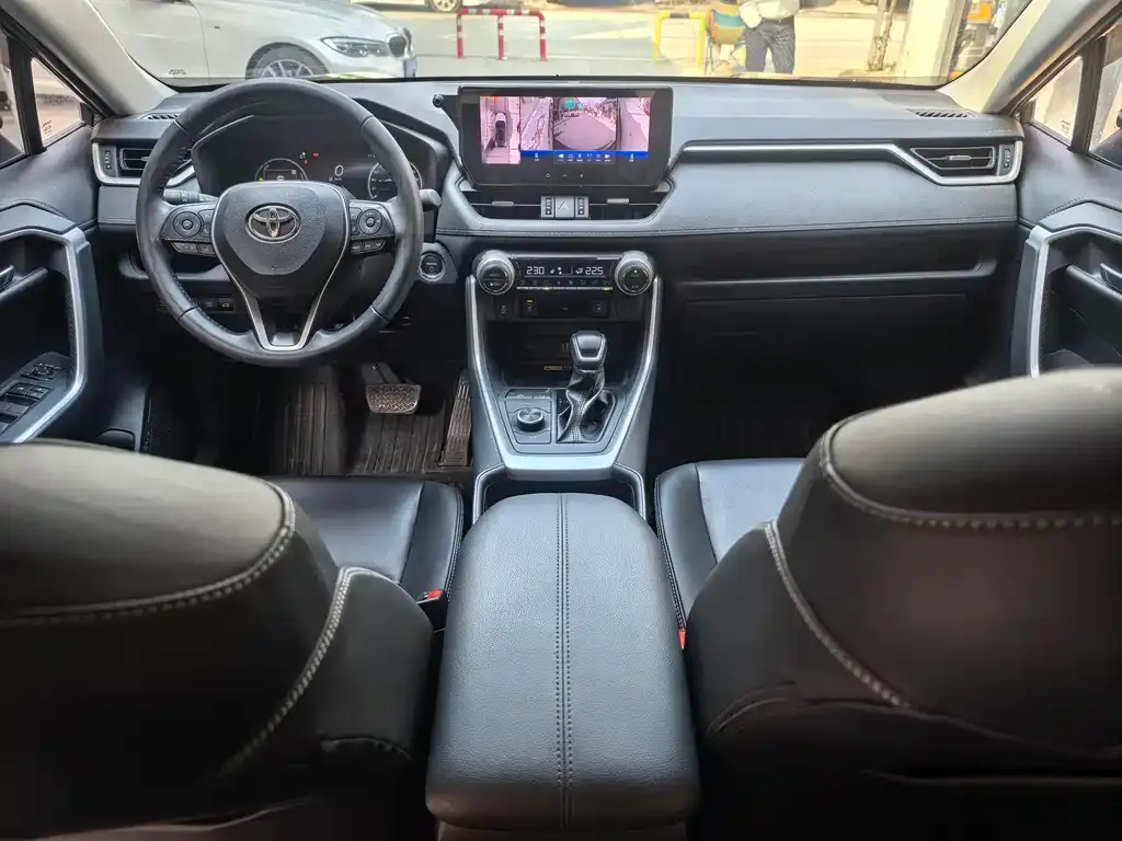 Toyota RAV4 2024 из CN, фото 10