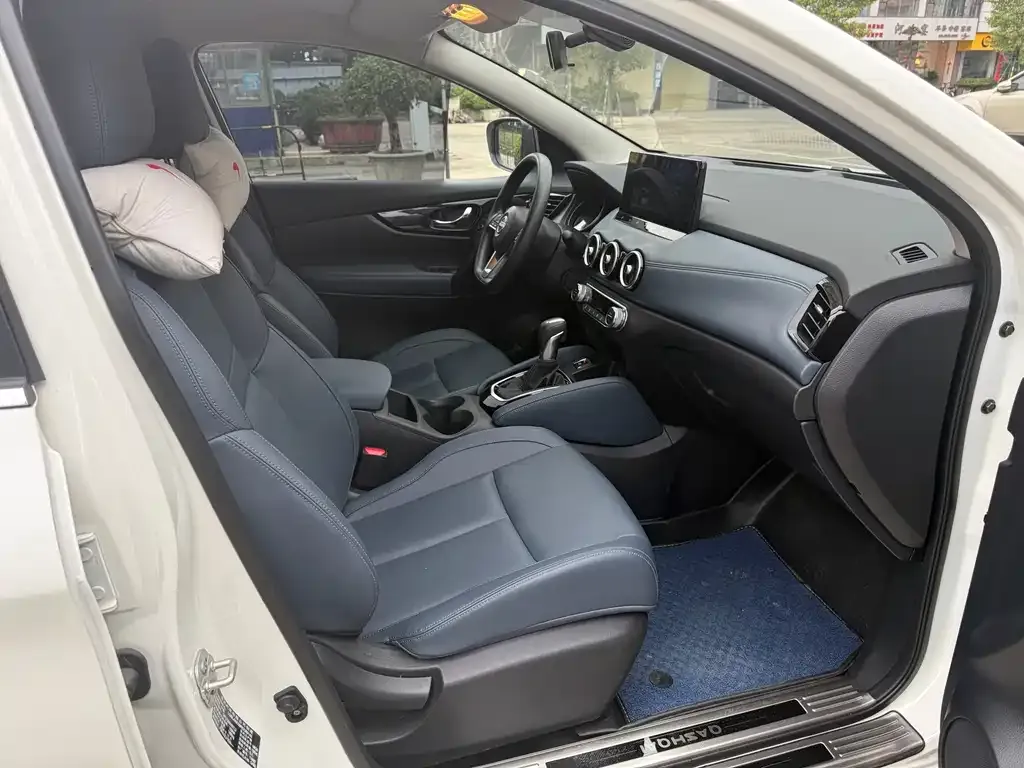 Nissan Qashqai — фото 10