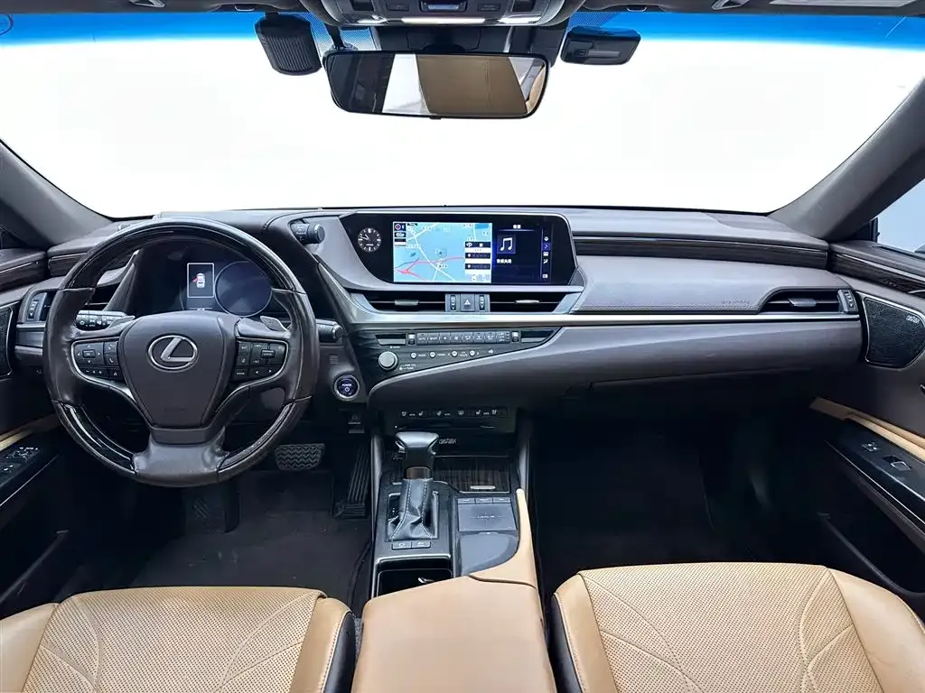 Lexus ES — фото 6
