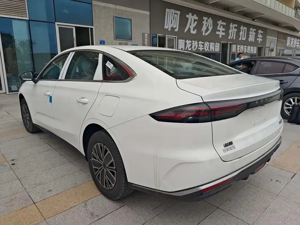Geely Galaxy Xingyao 6 2026 из CN, фото 10