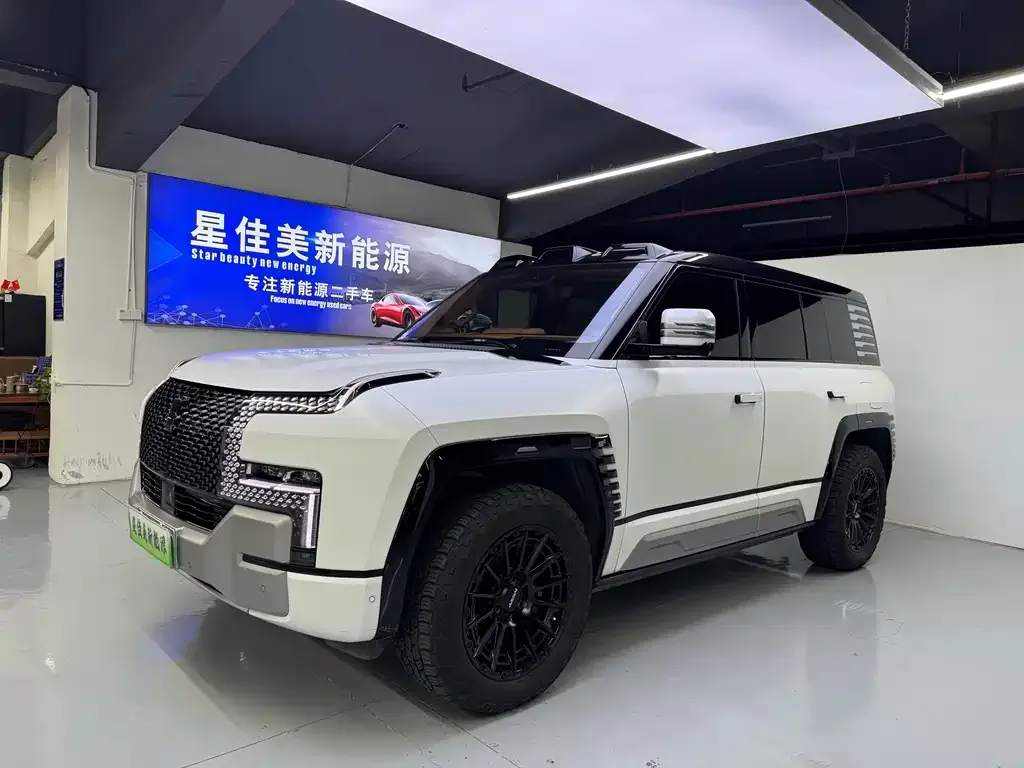 Yangwang U8 2024 из CN, фото 1