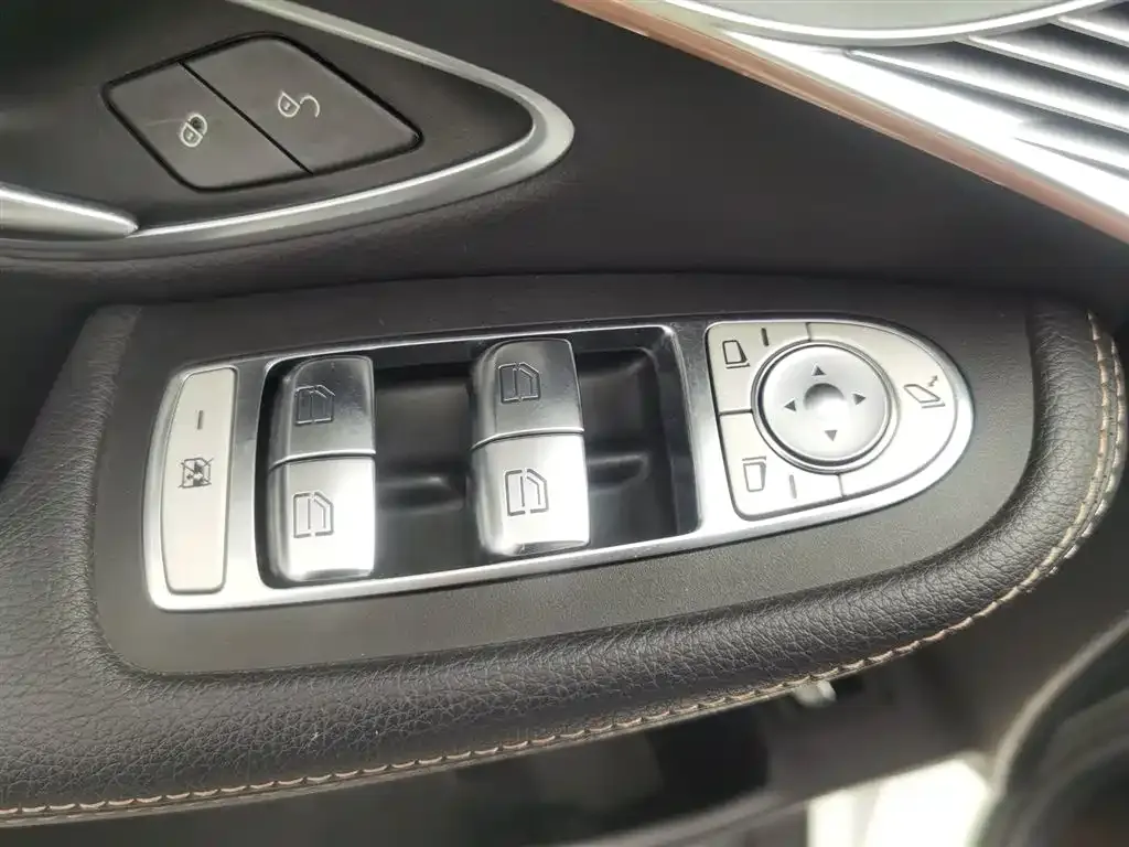 Mercedes-Benz EQC 2021 из CN, фото 10