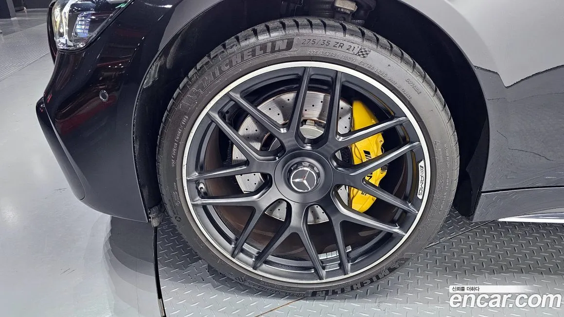 Mercedes-Benz AMG GT — фото 10