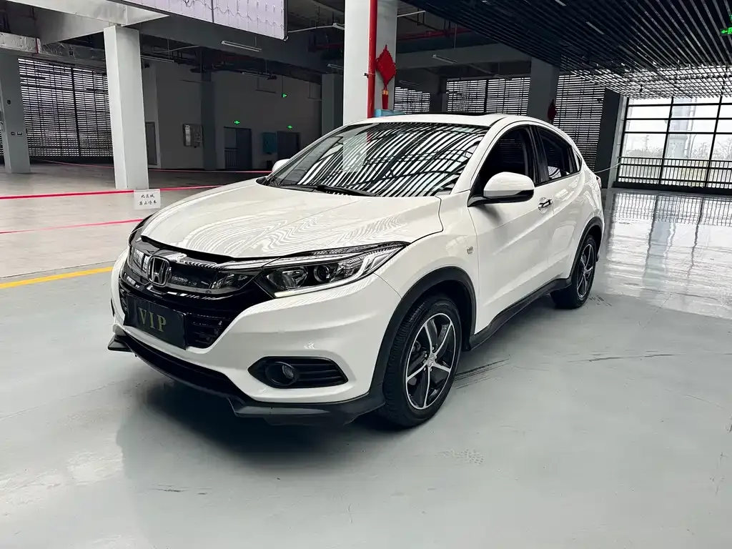 Honda Vezel — фото 1