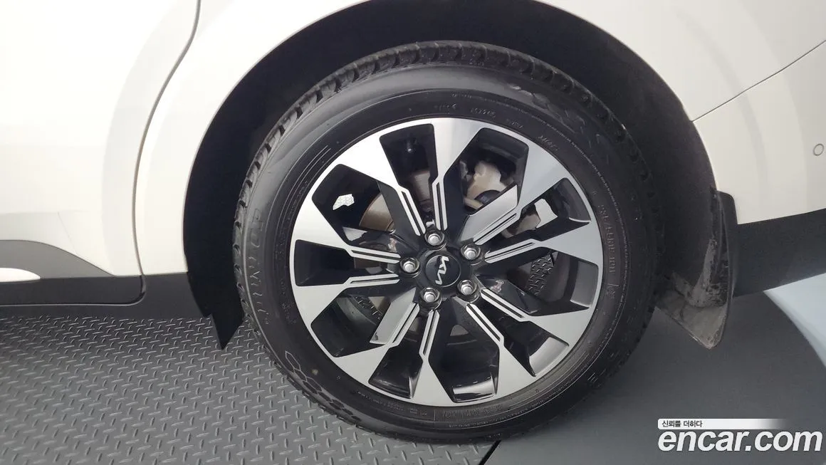 Kia Carnival 2023 из KR, фото 2
