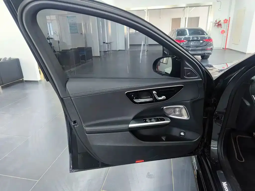 Mercedes-Benz C-Class 2024 из CN, фото 5