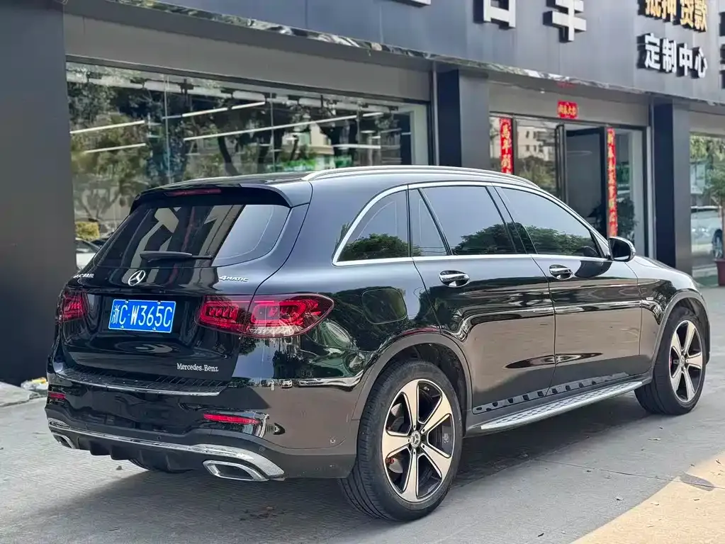 Mercedes-Benz GLC 2023 из CN, фото 2