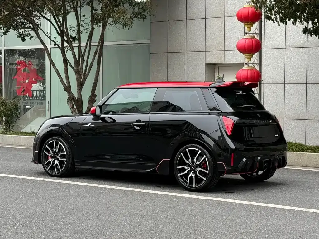MINI JCW (John Cooper Works) 2025 из CN, фото 5