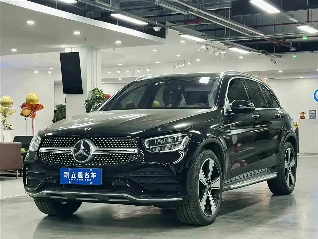 Mercedes-Benz GLC — фото 1