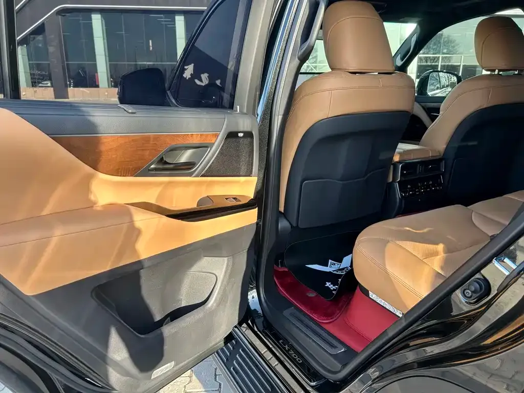 Lexus LX 2025 из CN, фото 6